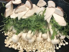 蘑菇拼盘-大唐名家·息壤店