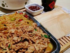 -小船渔村•大连菜•大连焖鱼(黄河路店)