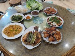 -岩保农家乐