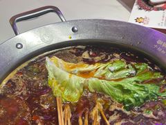 -钢管厂五区小郡肝串串香(奥克斯广场锦城万达店)