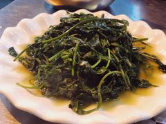 炒野菜-锅贴杨一手特色豆花烤鱼饭店(荔波美食街店)