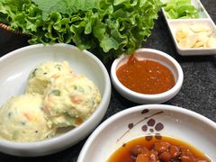 -草家酱蟹炭火烤肉店(珲春南路一店)
