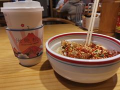 -八二小区抄手(龙湖上城天街店)