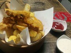 -HIGH FIVE哈福手工汉堡(桂林路店)