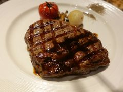 -恰餐厅及酒吧 CHAR Bar & Grill (北京丽都皇冠假日店)