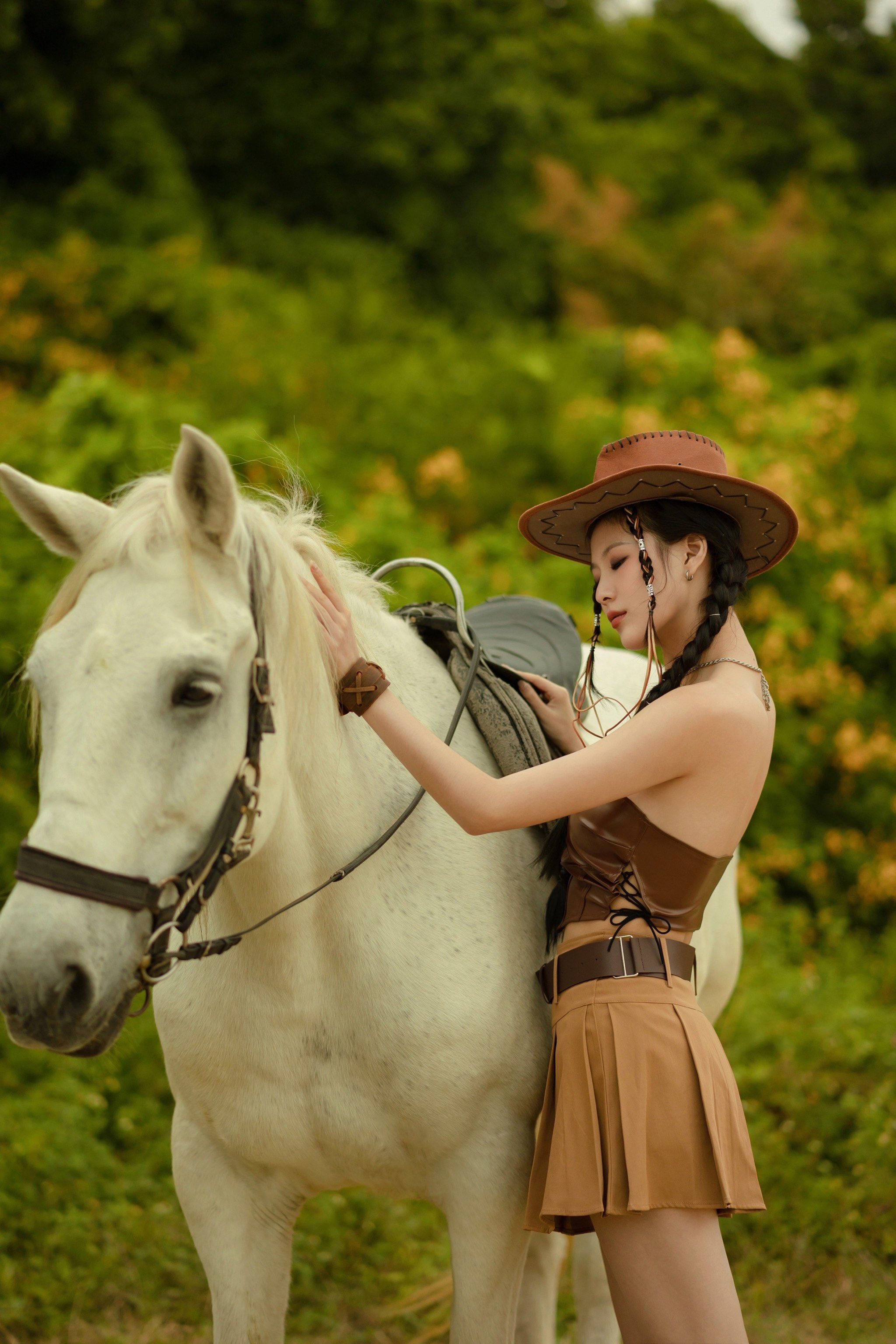 牛仔很忙辣妹必拍西部牛仔风