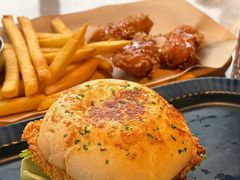 -必胜客(航洋国际店)