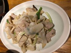 杏鲍菇竹耳爽肉片-十三式重庆江湖菜(金茂览秀城店)
