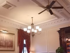 -Salon de Ville浦江汇(上海外滩华尔道夫酒店店)