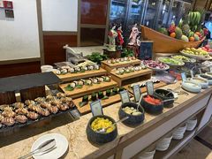 -大中华希尔顿酒店-念自助餐·嗨啤·小龙虾