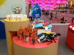 -m豆巧克力世界(上海世茂广场店)