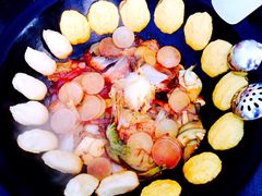 铁锅炖活鱼-铁锅炖活鱼