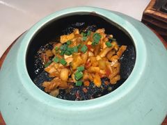 长沙臭豆腐-佬麻雀·剁椒鱼头(京基KK One店)