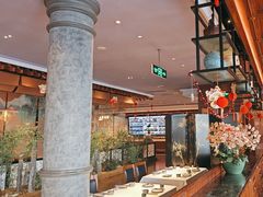 -八府香鸭·啫啫煲(华山路店)