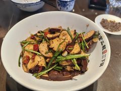 -富正毅三下锅·湘西韵味(天门山索道店)