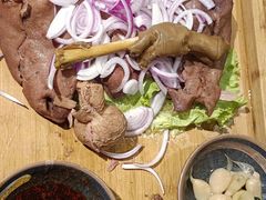 手撕焖锅羊头-沣峪鱼庄