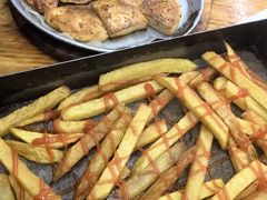 -老东镇啤酒屋海鲜加工·蒸汽海鲜·海鲜烧烤(台东店)