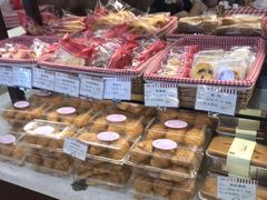 面包甜点陈列柜-红宝石·鲜奶小方·海派西点房(浦三店)