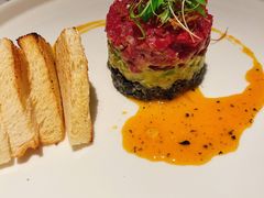 牛肉塔塔配牛油果黑橄榄酱-Solo(衡山路店)