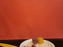 白雪冰汤圆-老甘家小龙虾江湖菜(邦兴花园店)