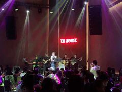 -TZ House音乐现场(来福士中心店)