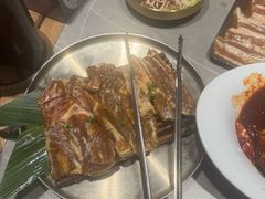 -草家酱蟹炭火烤肉店(珲春南路一店)
