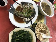 -银峰农庄·特色烧鸡·鲜无花果浸鸡