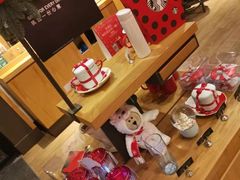 零售区-星巴克(红房子店)