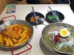 -文成焕·家族韩式餐厅