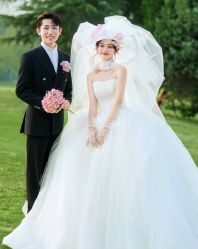 -第一夫人婚纱摄影(南京店)