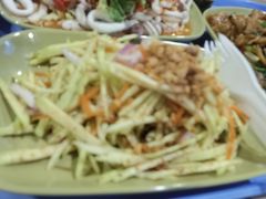 -东海岸人工湖美食村