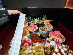 -一绪に和牛寿喜烧(罗湖益田假日店)