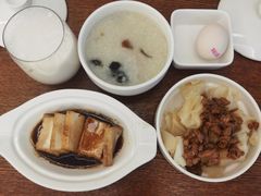 -雪梅月子中心(华侨城店)