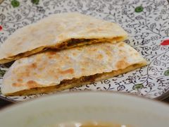 阿拉善驼肉馅饼-格日勒阿妈蒙古厨房(大召店)