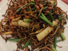 -侬佳蒸菜馆(听潮店)