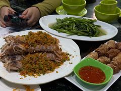 -小海豚•老字号海鲜餐厅(天涯店)