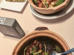 -八府香鸭·啫啫煲(华山路店)