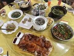 -大石鼓山庄·珠海第一烧猪