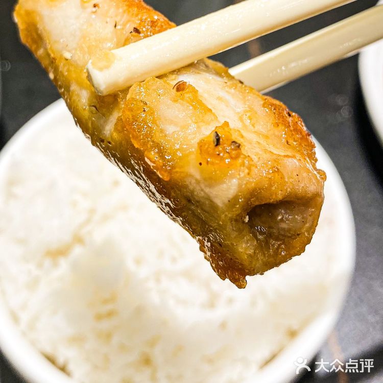 找了几家店最后来到了这家专吃生蚝的店‼️