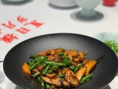 扯树辣椒炒鲍鱼-湘上湘(米其林餐厅-正大中心总店)