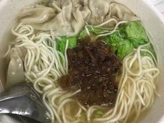 -六合夜市