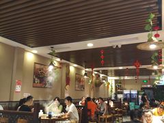 大堂-地锅公社·现炒地锅鸡·地锅鱼·夜宵(罗锦路店)