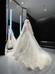 -Vera Wang婚纱礼服旗舰店