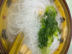 油豆腐粉丝汤-食惠里小笼包面馆(越秀店)