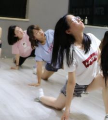 -STAR舞蹈工作室