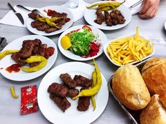 -Tarihi Sultanahmet Köftecisi Selim Usta