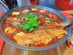 -三顾烤庐·烤鱼·烧烤·龙虾(奉贤店)