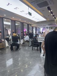 -藤野造型烫染·漂发