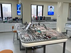 -潘多拉眼镜·蔡司依视路明月(潘家园店)
