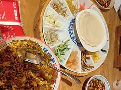 -怪噜范·老贵阳街头名小吃(数博万达店)